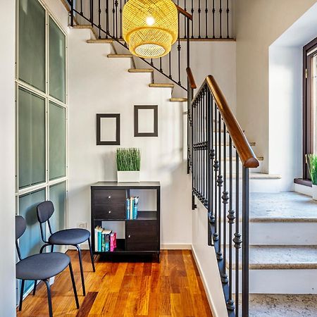 Elegant 2 Bedrooms Apartments Near Duomo Milan Bagian luar foto